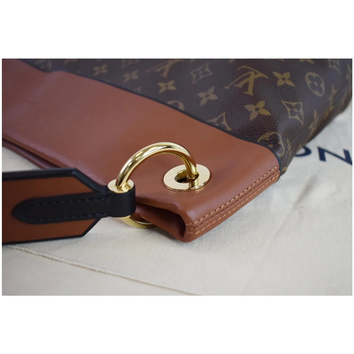 LOUIS VUITTON Tuileries Monogram Canvas Hobo Bag Caramel