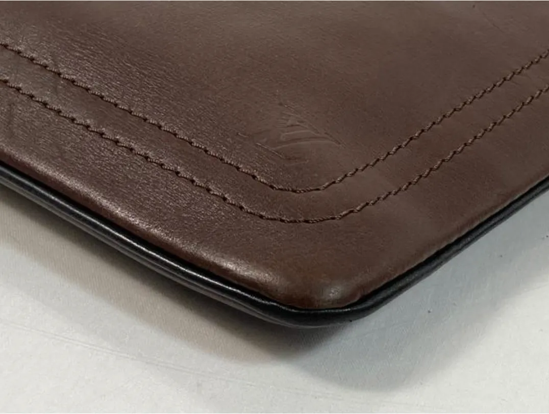 Louis Vuitton Utah Leather Sac Plat in Brown