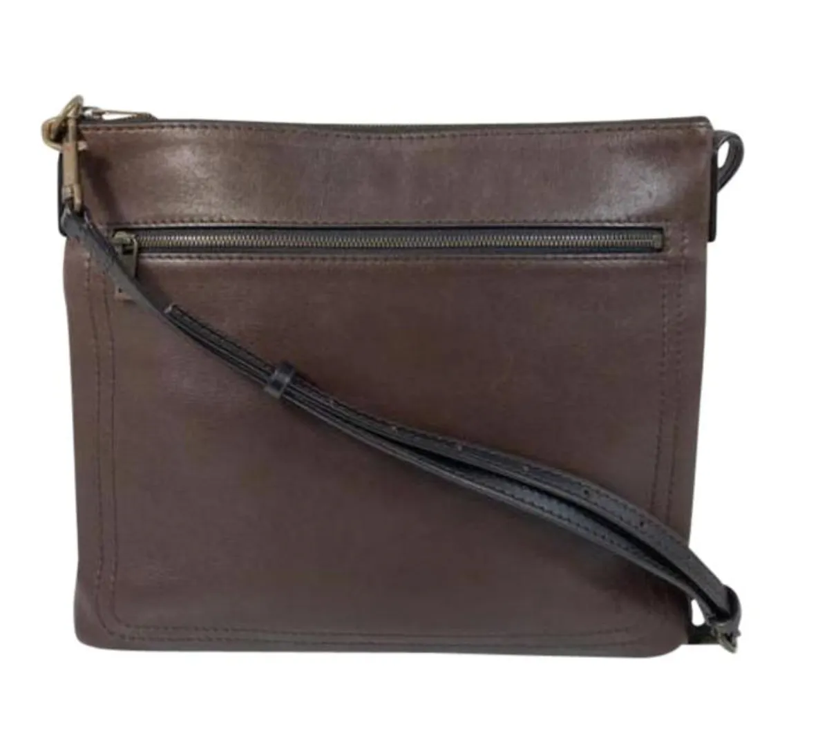 Louis Vuitton Utah Leather Sac Plat in Brown