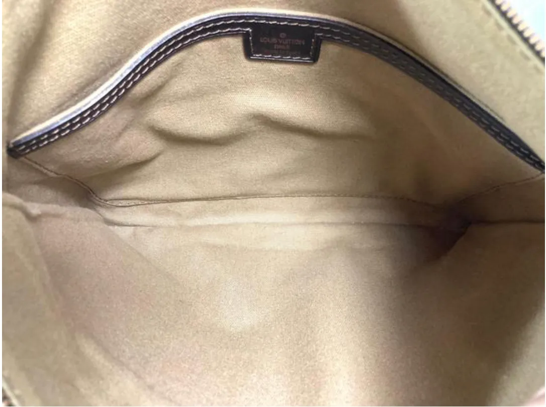 Louis Vuitton Utah Leather Sac Plat in Brown