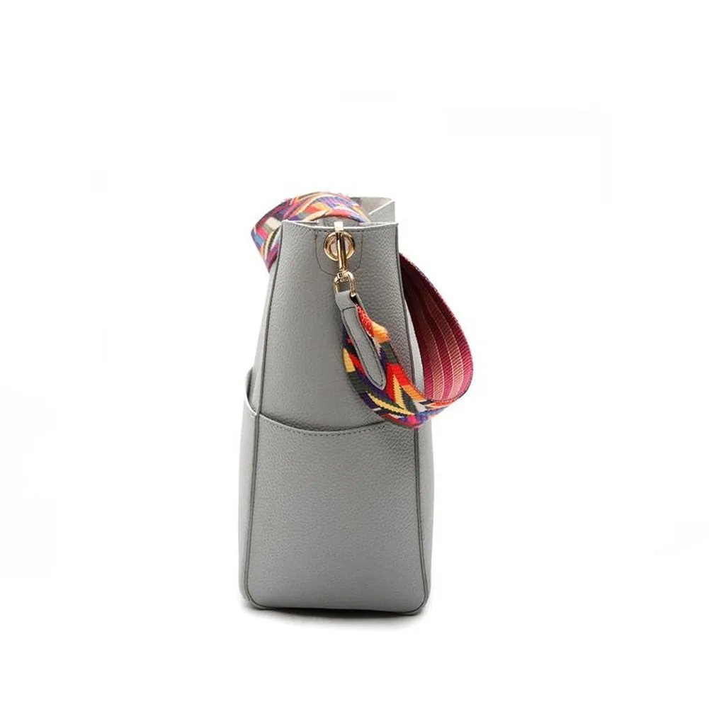<bold>Bucket  / Shoulder Bag  <br>Vegan-Leather