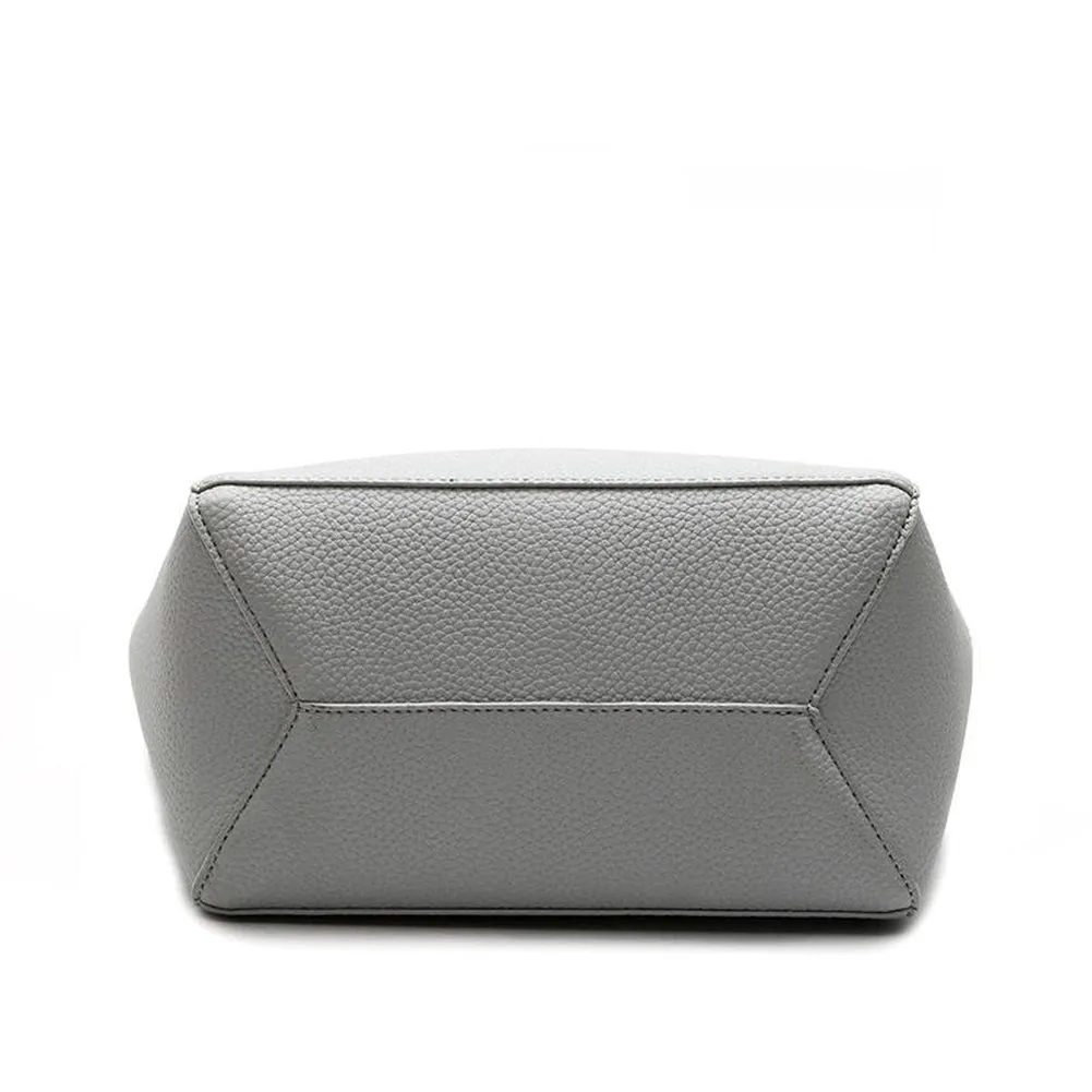 <bold>Bucket  / Shoulder Bag  <br>Vegan-Leather