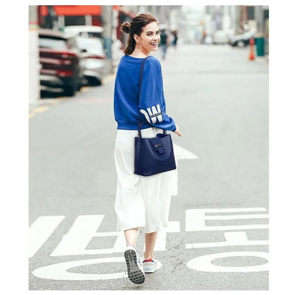 <bold>Bucket / Tote Bag  <br>Vegan-Leather