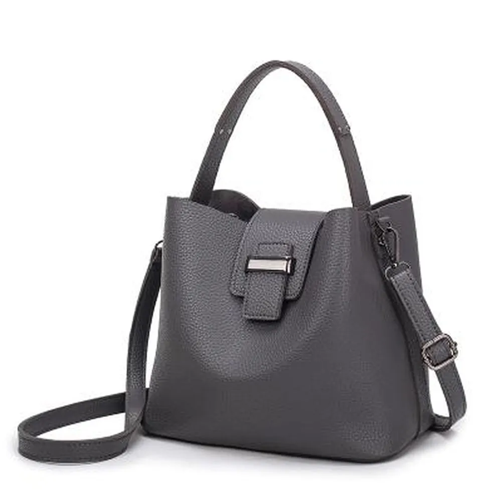 <bold>Bucket / Tote Bag  <br>Vegan-Leather