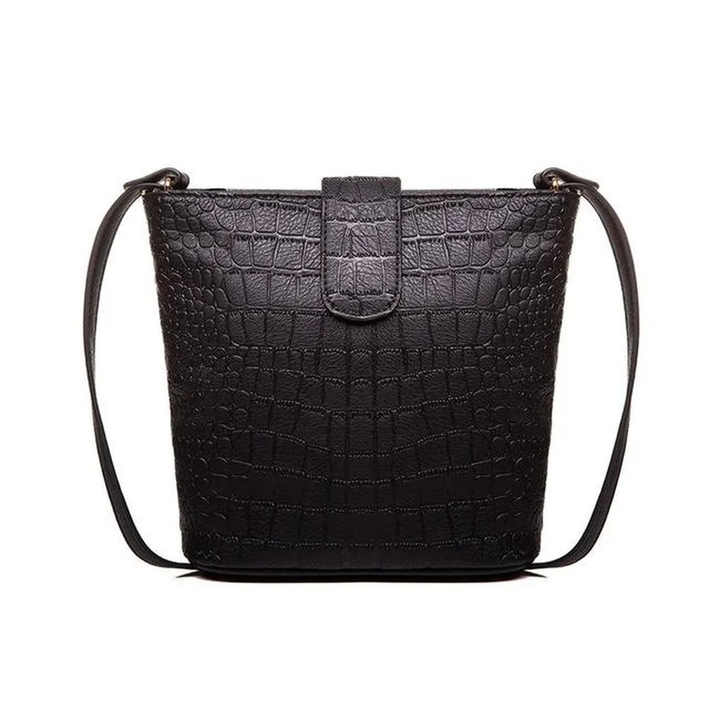 <bold>Bucket / Tote Bag <br>Vegan-Leather