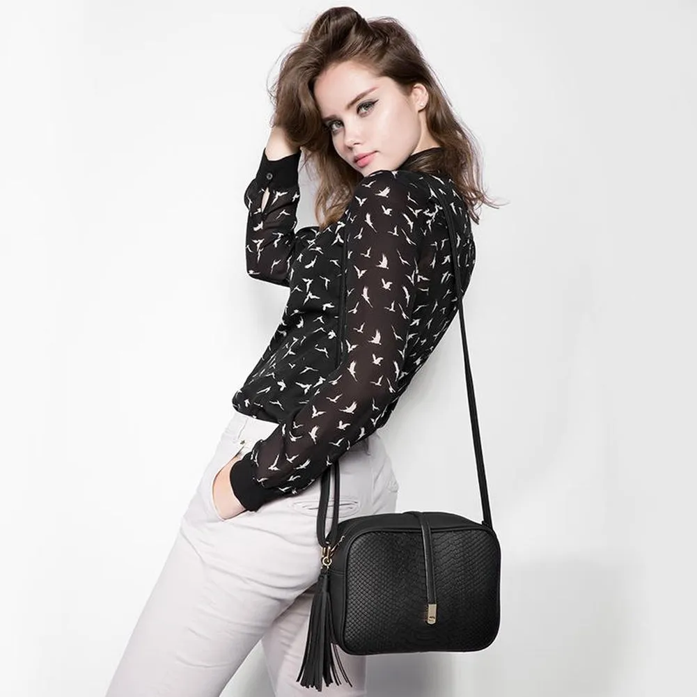 <bold>Messenger / Crossbody Bag <br>Vegan-Leather