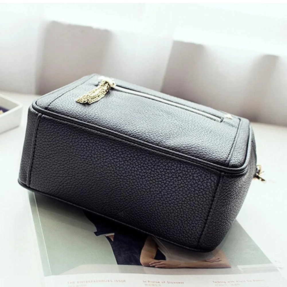 <bold>Messenger / Crossbody Bag  <br>Vegan-Leather