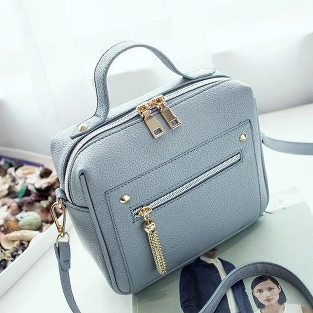 <bold>Messenger / Crossbody Bag  <br>Vegan-Leather