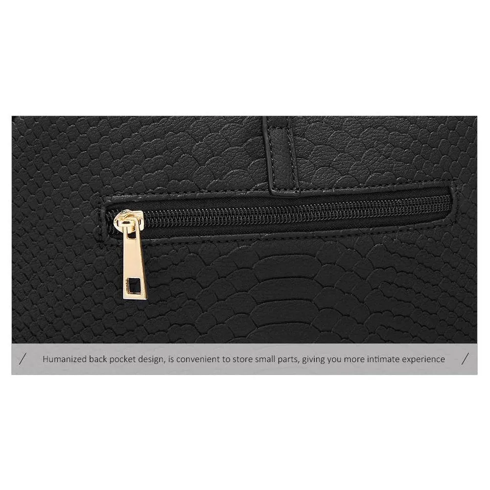 <bold>Messenger / Crossbody Bag <br>Vegan-Leather