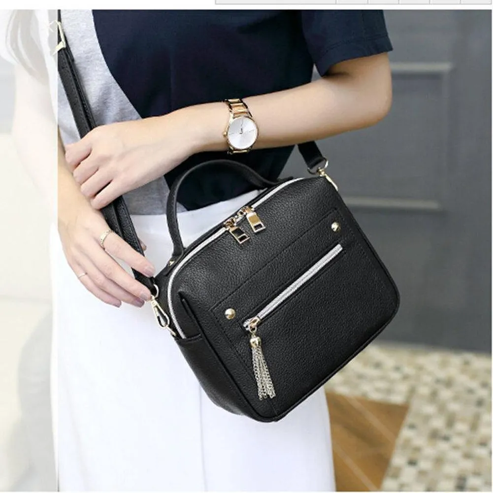<bold>Messenger / Crossbody Bag  <br>Vegan-Leather