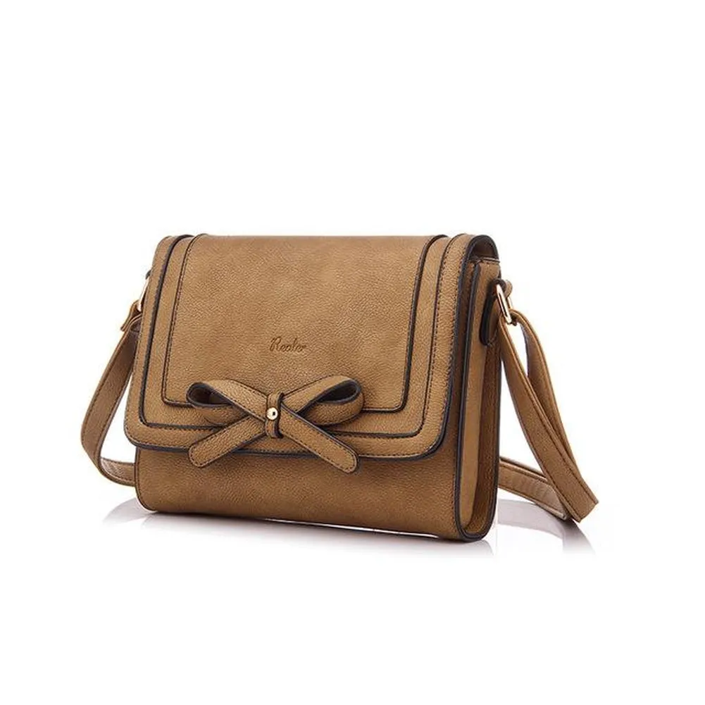 <bold>Messenger  / Shoulder Bag  <br>Vegan-Leather