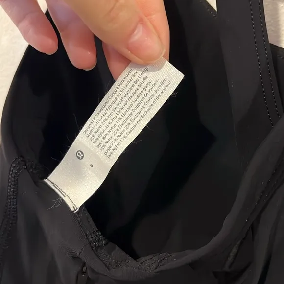 Lululemon Sport Bra Womens 6 Black Stash It Bra Medium Support  size B/C
