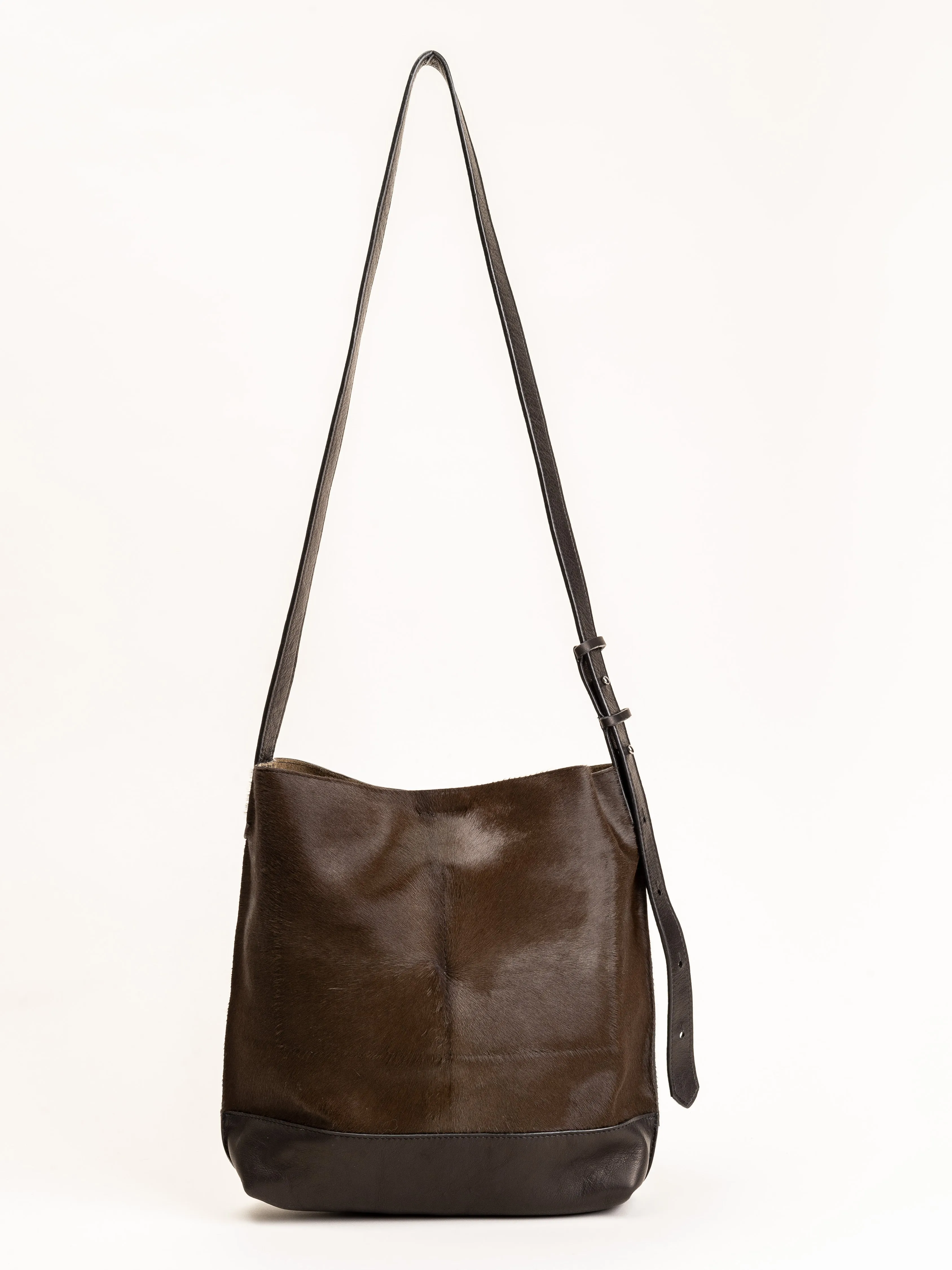 medium bucket messenger bag - olive hair on calf