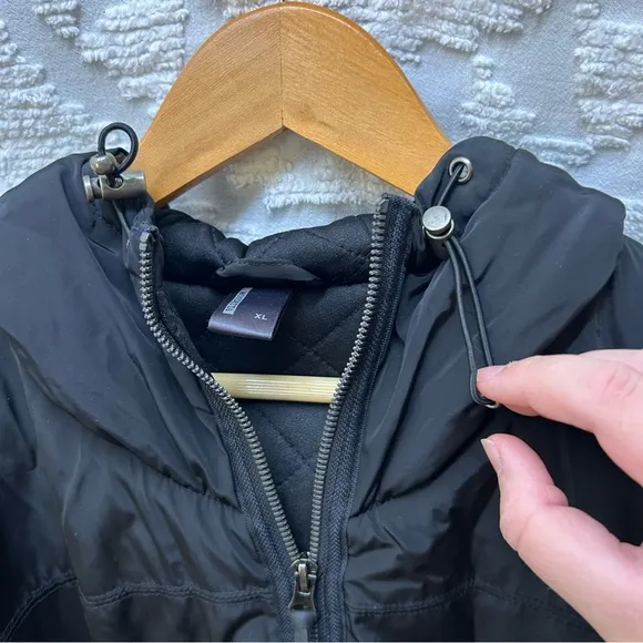 Mondetta Mid Length Commuter Hooded Jacket with Quilted Lining Black