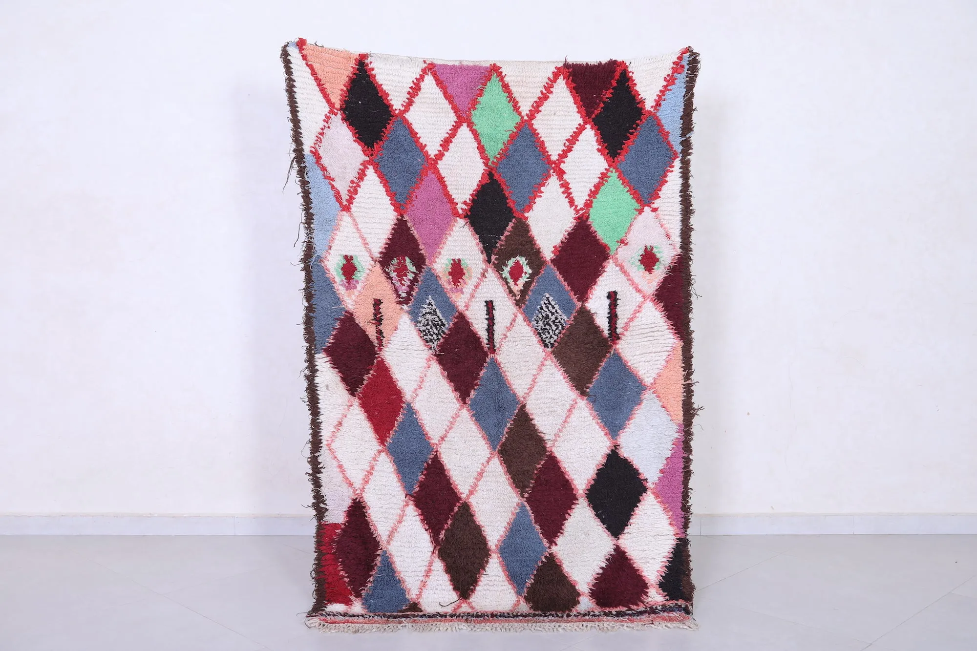 Moroccan Rug – Vibrant Diamond Pattern 3.8 x 5.8 FT