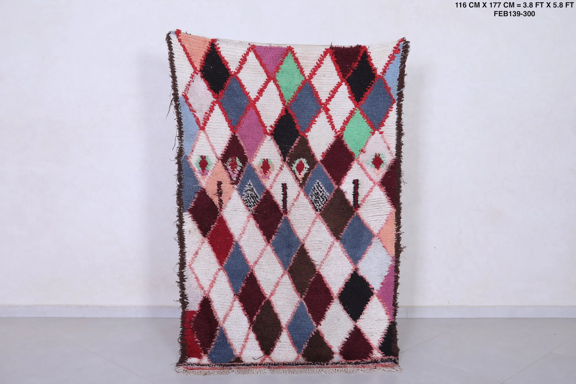 Moroccan Rug – Vibrant Diamond Pattern 3.8 x 5.8 FT