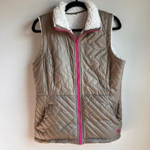 Mountain hardware Switch Flip Reversible Sherpa Vest Womens Tan/white size med