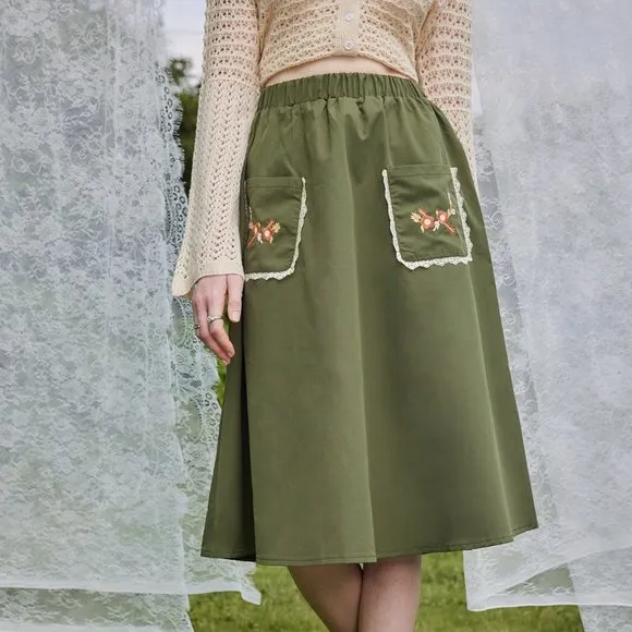 New Floral Embroidery Dual Pocket Skirt Green