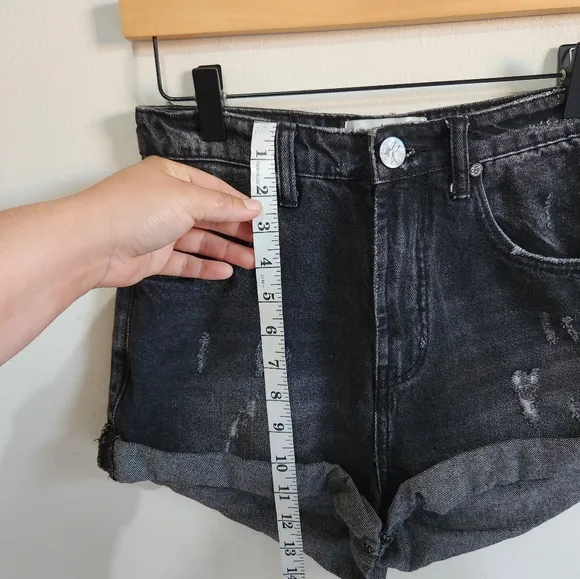 One Teaspoon High Rise Short Size 26 Black Gray Color Denim Women