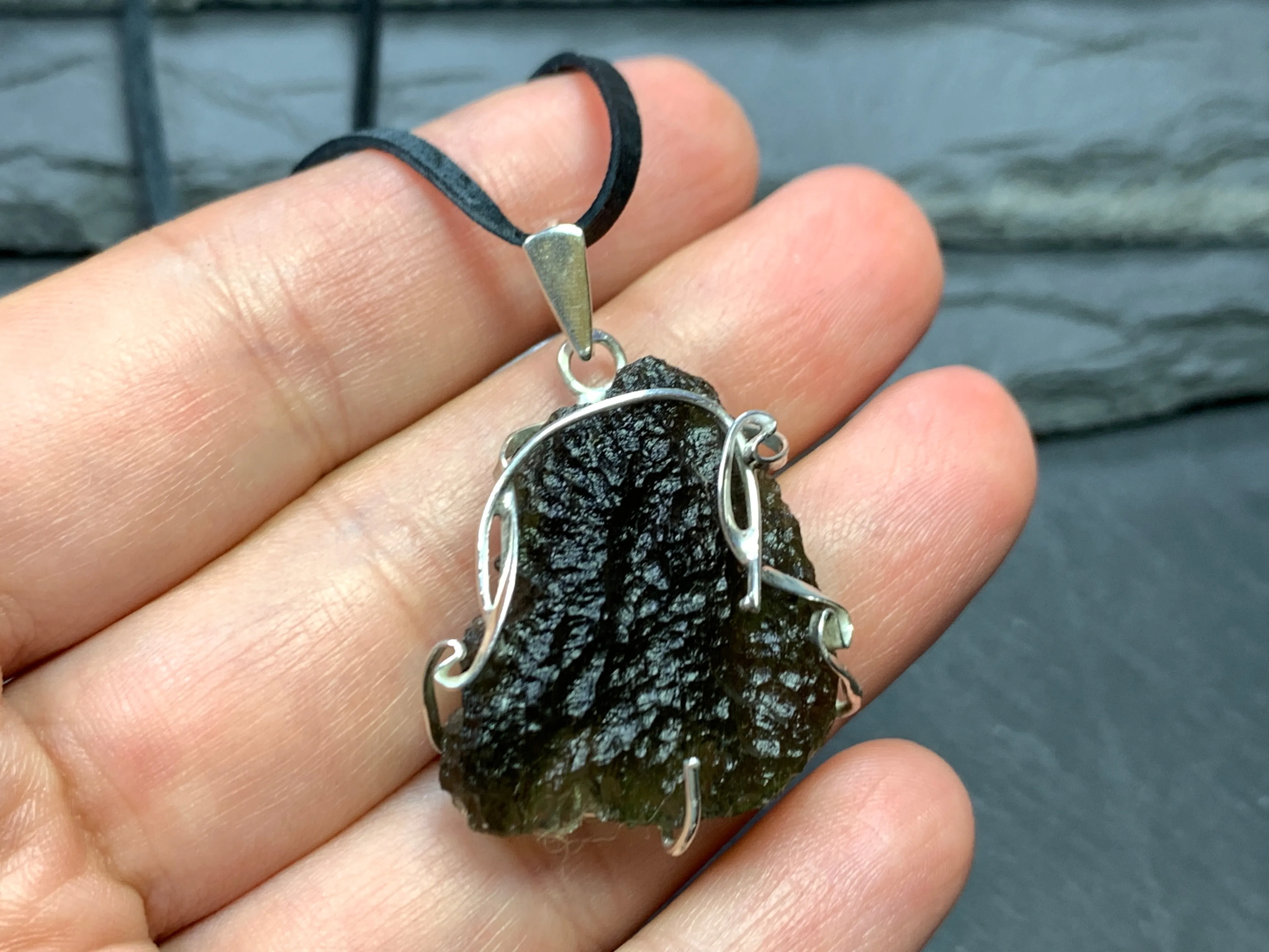Pendant Raw Moldavite In Silver 6.3g