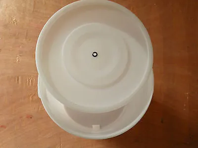 Plastic Fermenter w/Lid, 30 Liters (8 Gallons)-With Spigot and 3-Piece Air Lock
