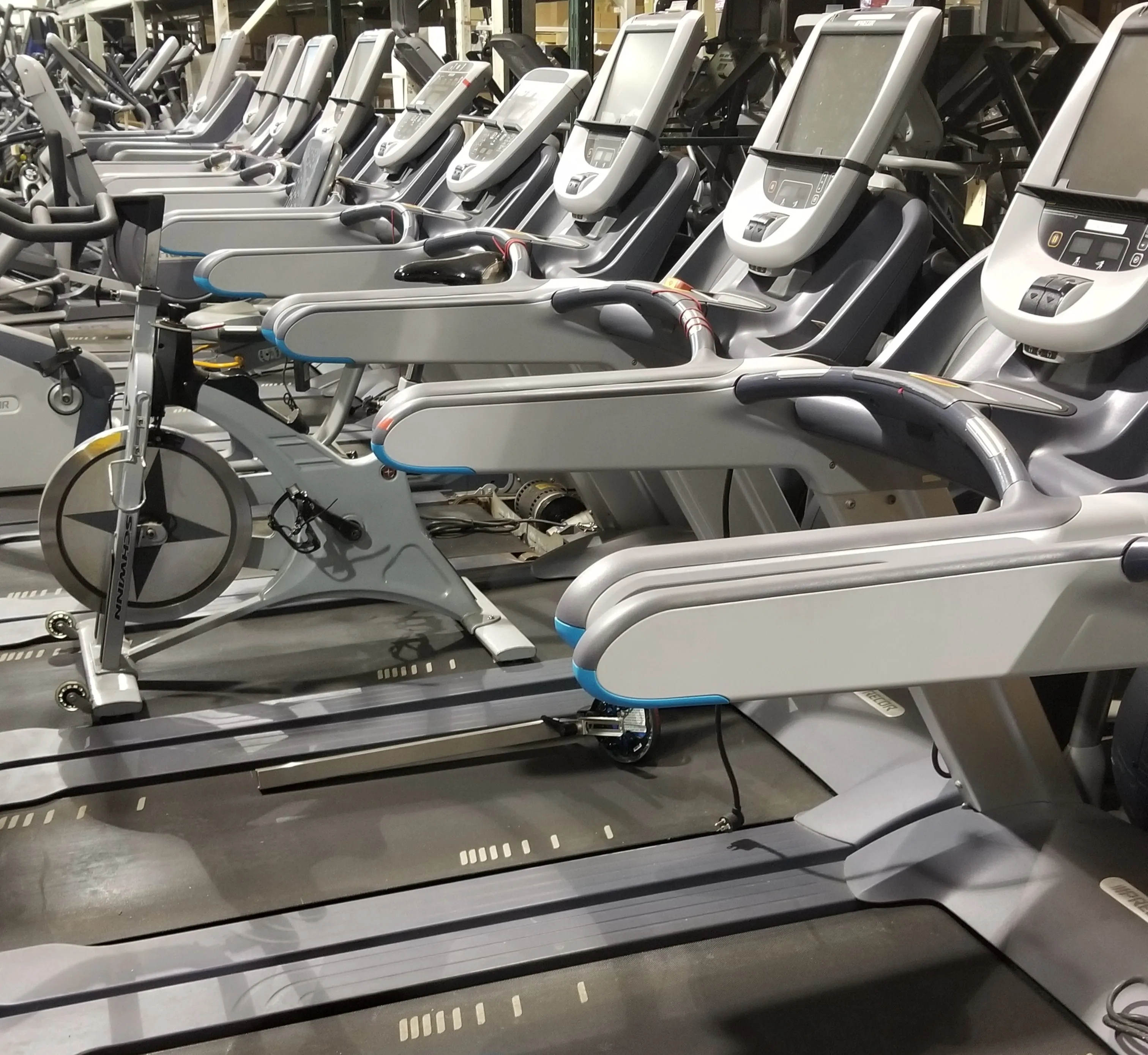 PRECOR TRM 885 TREADMILL - VERSION 2 - P80 DISPLAY