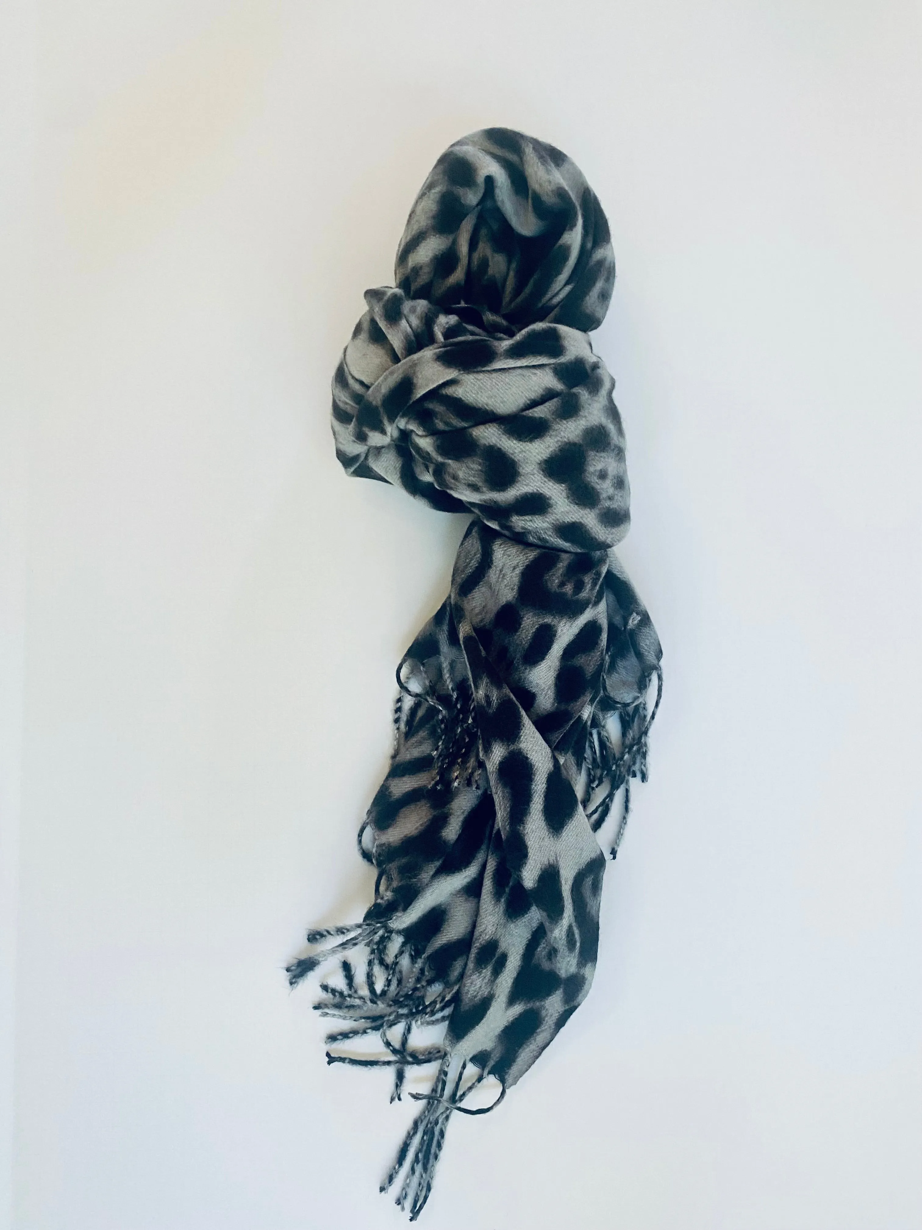 SC12 SOFT LEOPARD SCARF