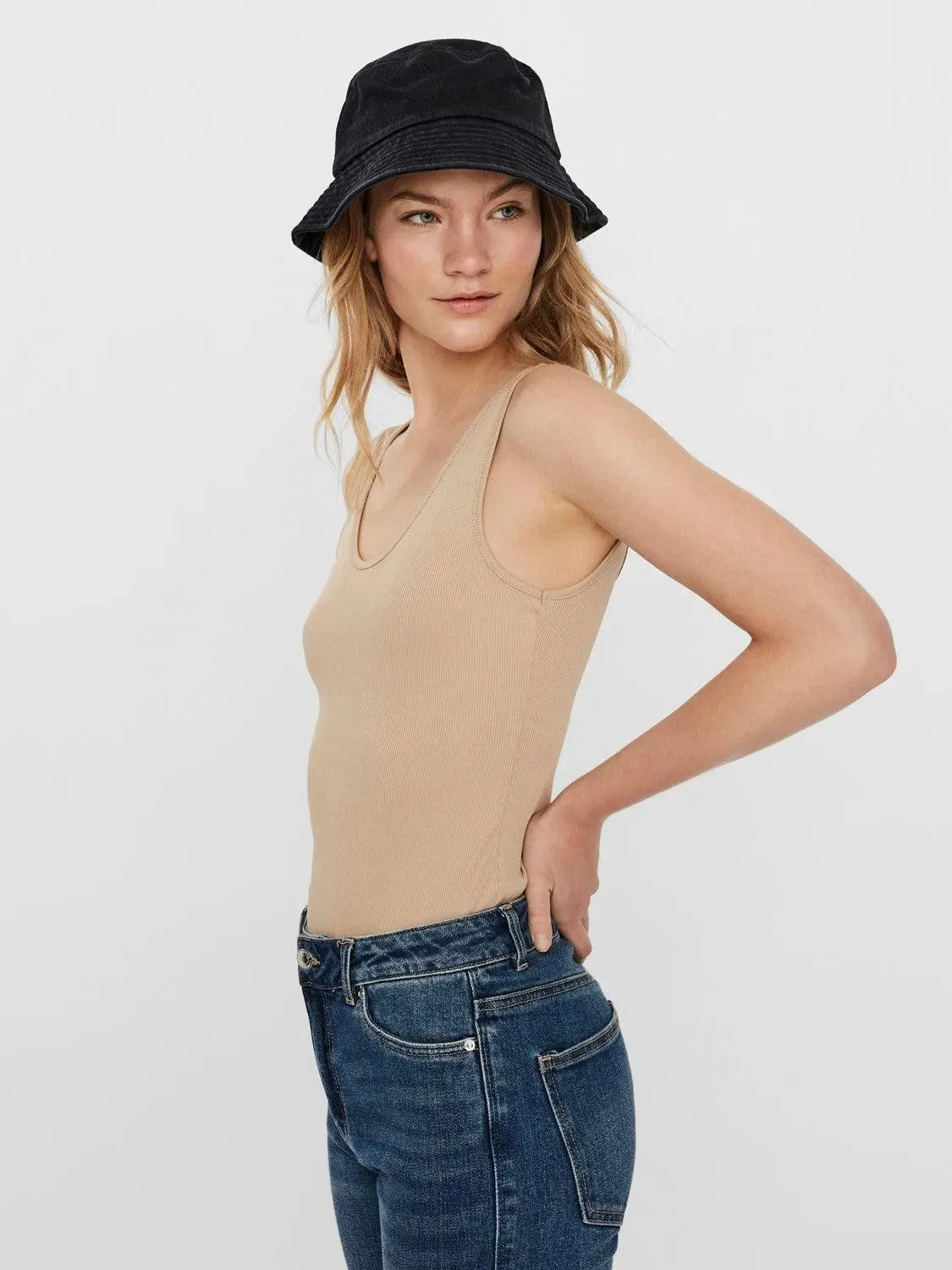 Sombrero Bucket Illa