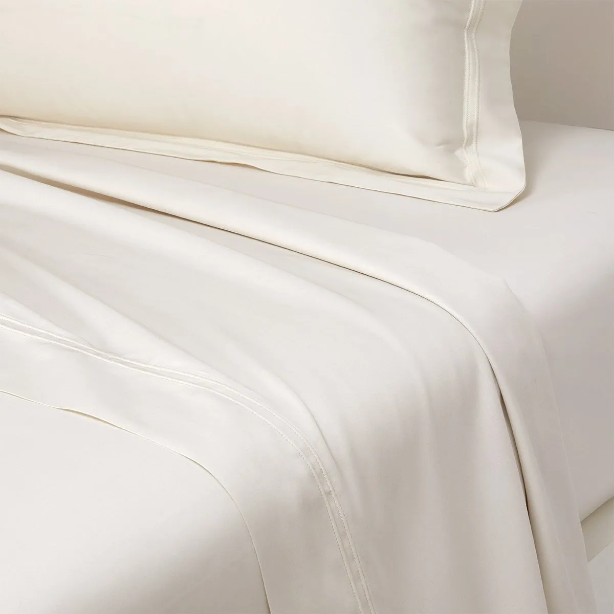 Triomphe Pillowcase