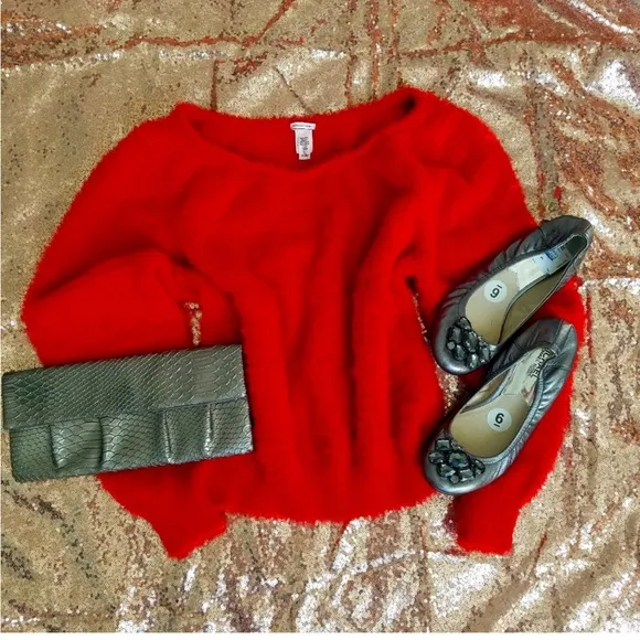 Victoria's Secret sz S Cozy Red Long Sleeve Fuzzy Sweater Loungewear EUC SEXY