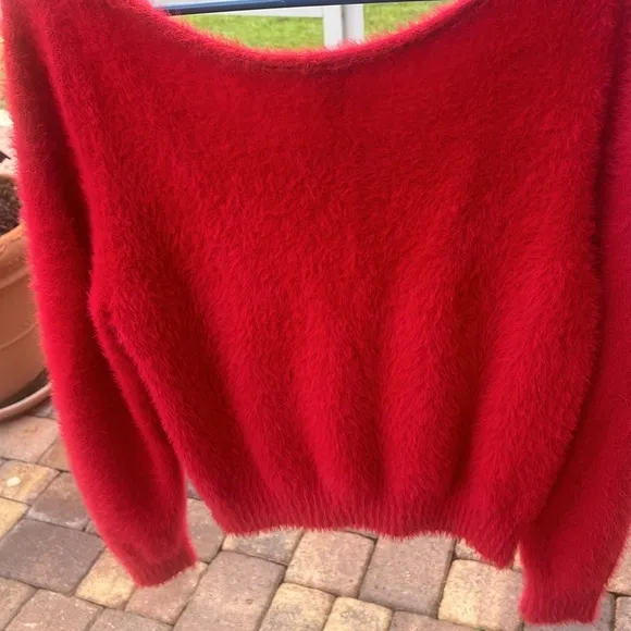 Victoria's Secret sz S Cozy Red Long Sleeve Fuzzy Sweater Loungewear EUC SEXY