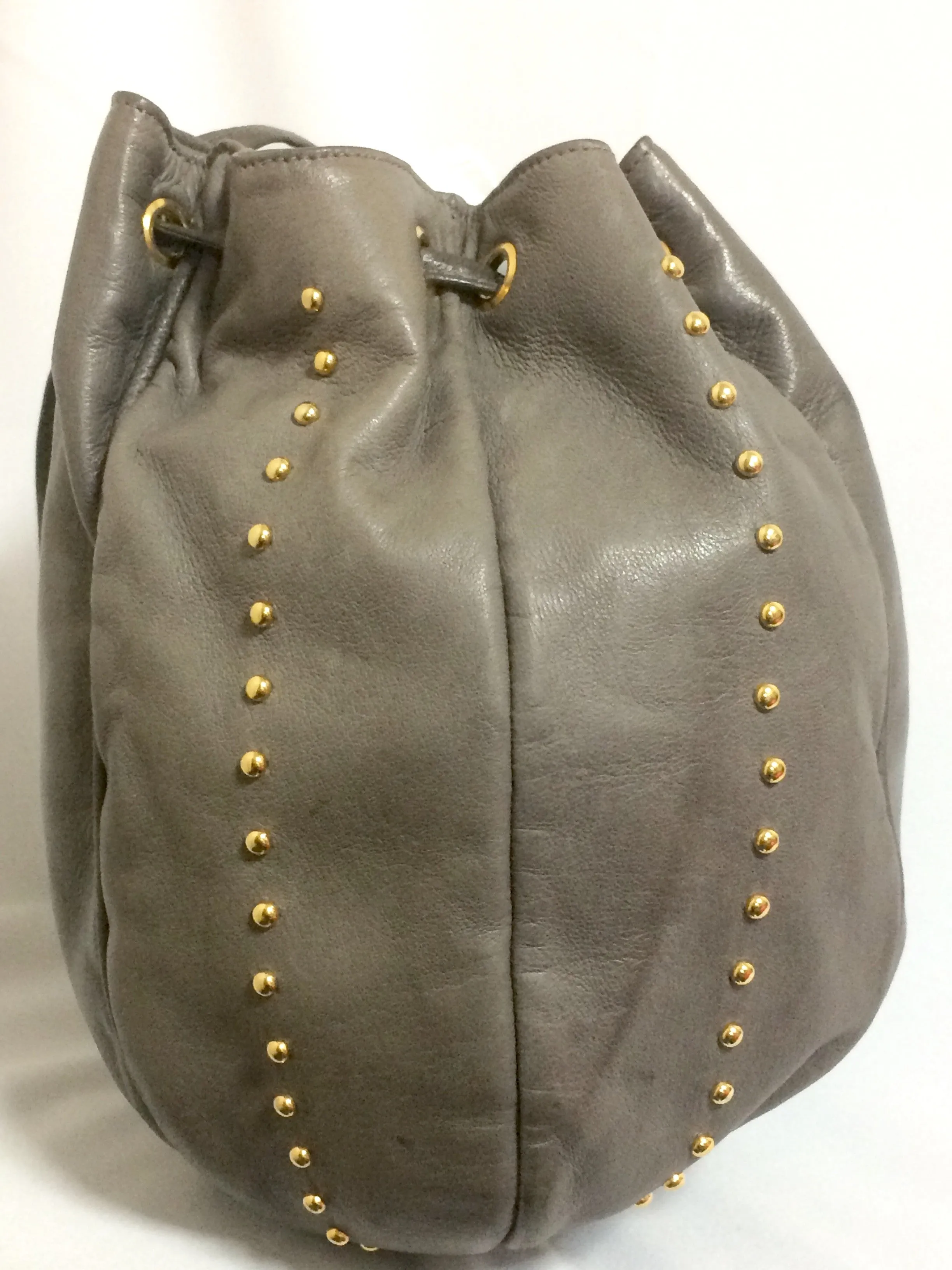 Vintage BALLY taupe gray lamb leather ball shape hobo bucket shoulder bag with golden B charm. Unique design. 050315r4