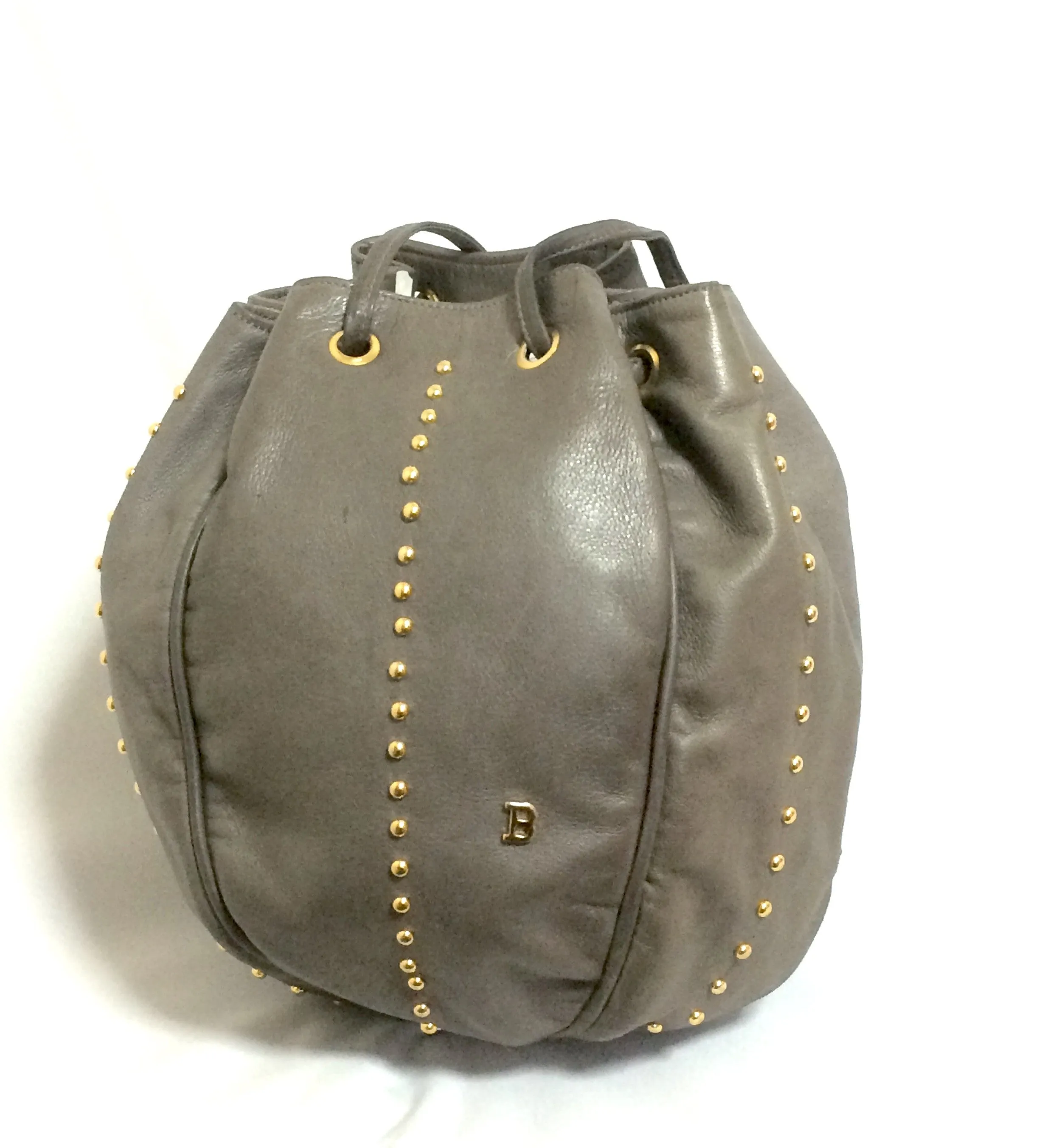 Vintage BALLY taupe gray lamb leather ball shape hobo bucket shoulder bag with golden B charm. Unique design. 050315r4