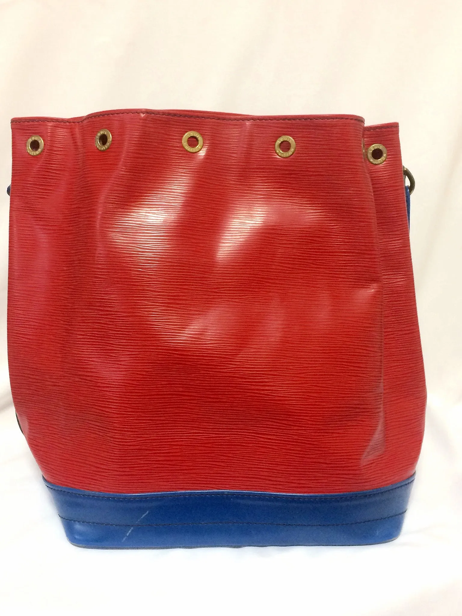 Vintage Louis Vuitton red, blue, and green, epi bucket hobo GM noe shoulder bag. Classic LV bag.