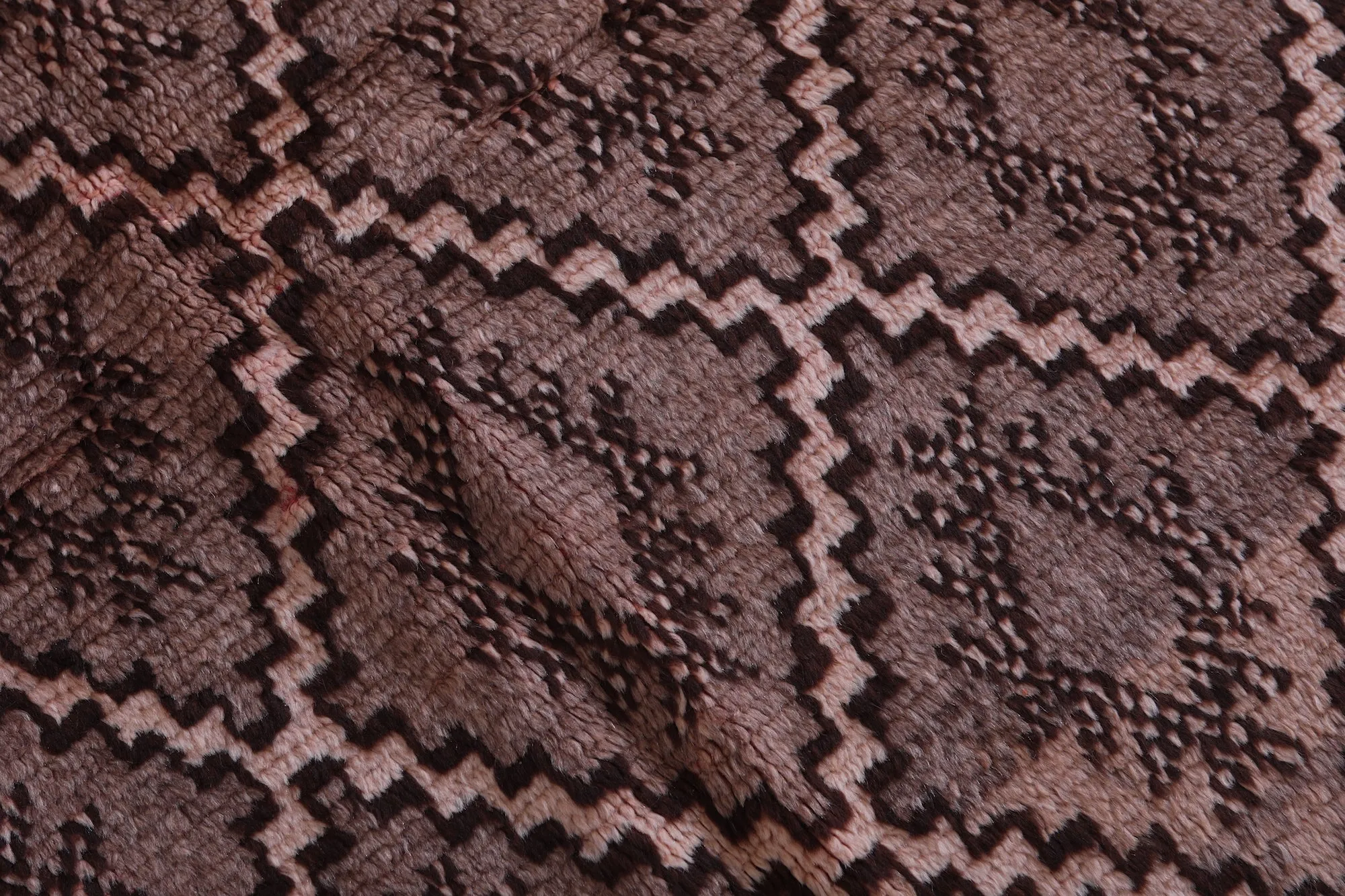 Vintage Moroccan Berber Rug 4.1 X 6.8 Feet – Geometric Diamond Design