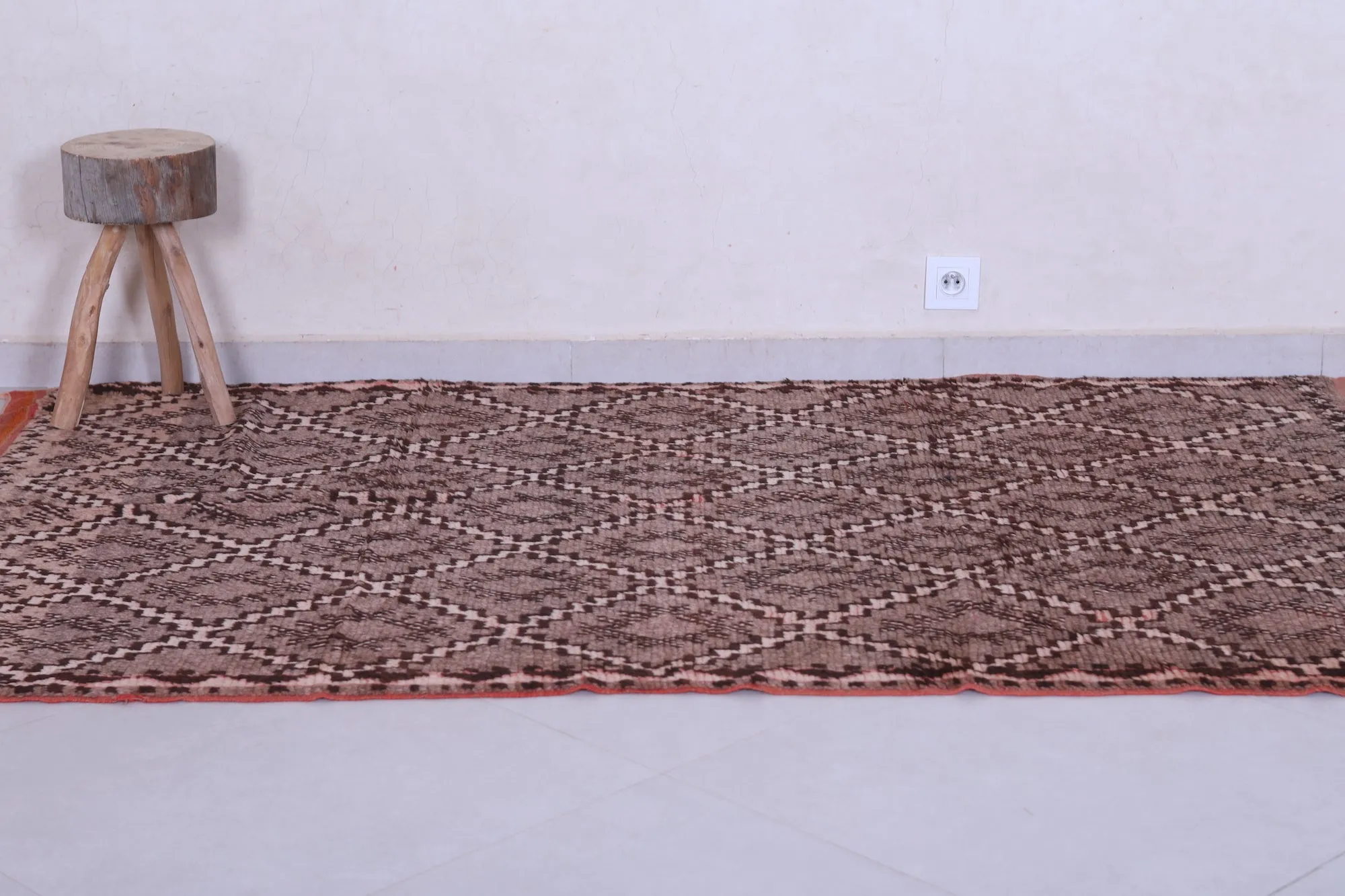 Vintage Moroccan Berber Rug 4.1 X 6.8 Feet – Geometric Diamond Design