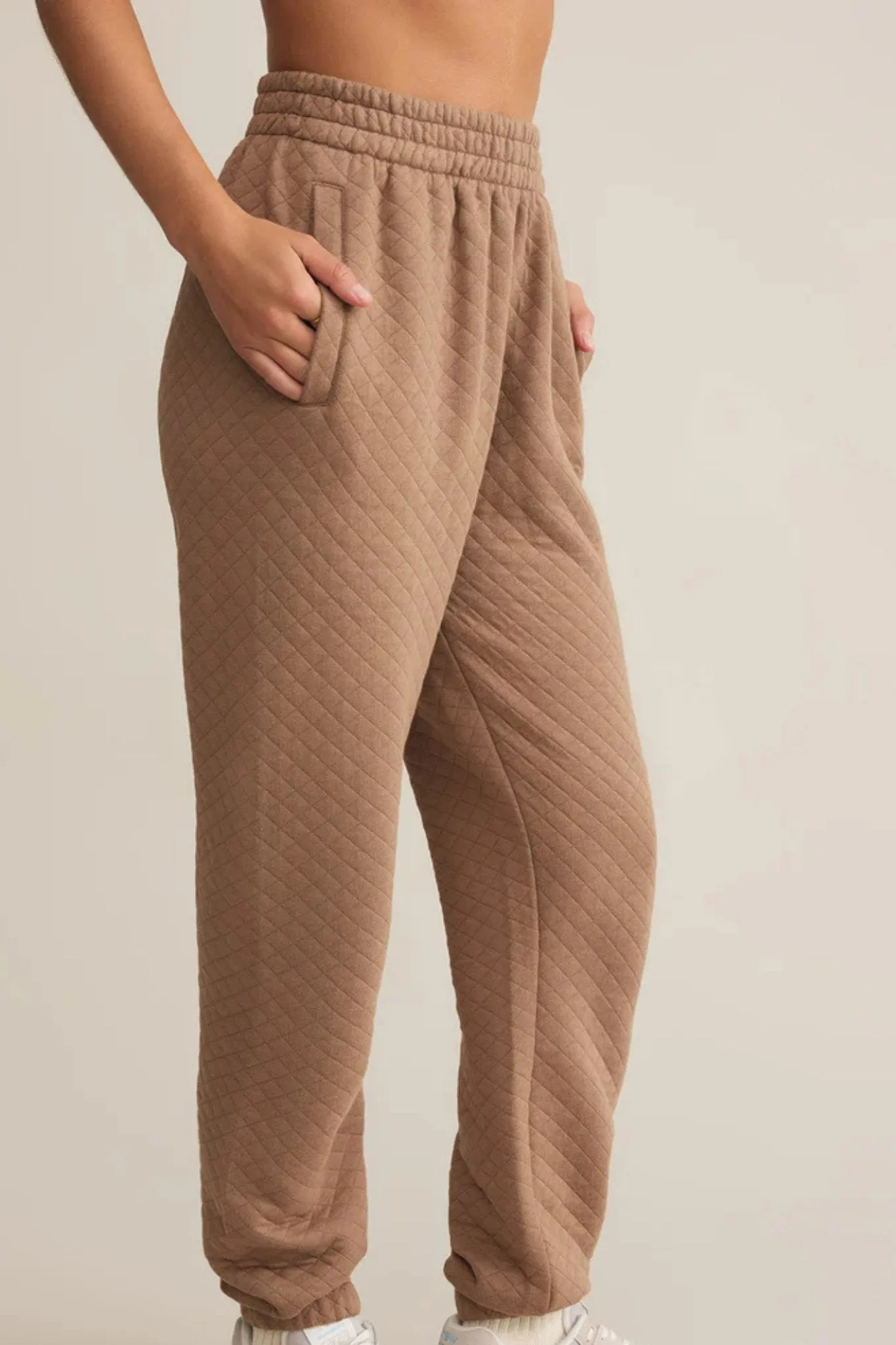 Z Supply: Slim Quilted Jogger in Campfire